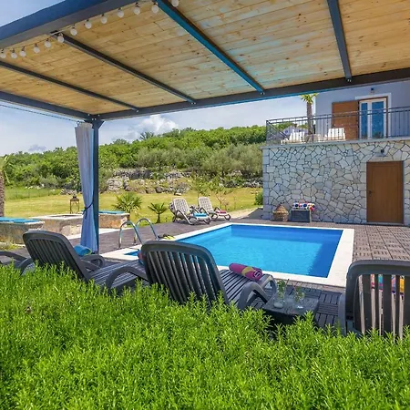 Franolic Villa