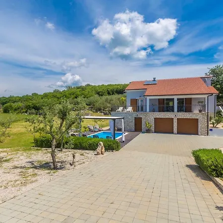 Franolic Villa *