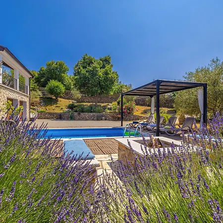 Franolic Villa *