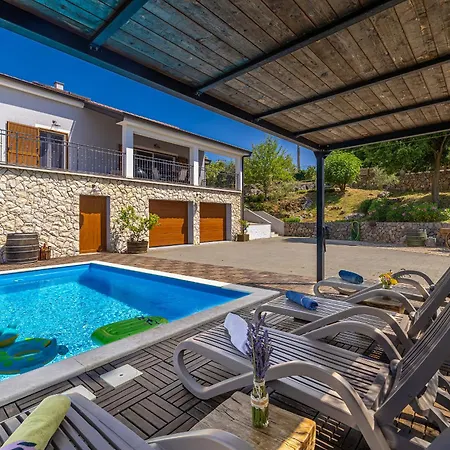 Franolic Villa *